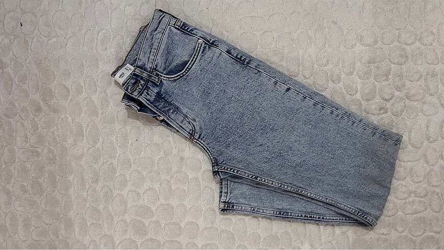 32 Beden mavi Renk Mango jean