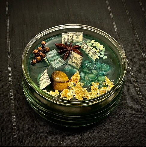 Witch money candle