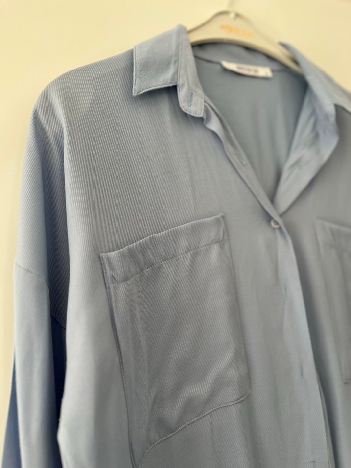 Mavi Düğmeli Uzun Kollu Kadın Gömlek - Görsel 2