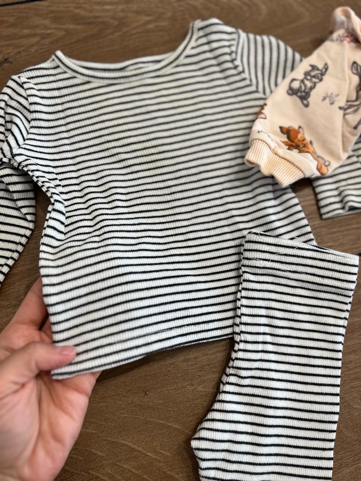 Kız Bebek 2 adet  Desenli Uzun Kollu Takım - Görsel 2