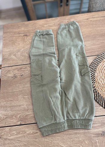 Erkek Çocuk Bol Kesim Haki Eşofman Altı - Görsel 3