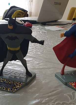 Batman ve supernan figur
