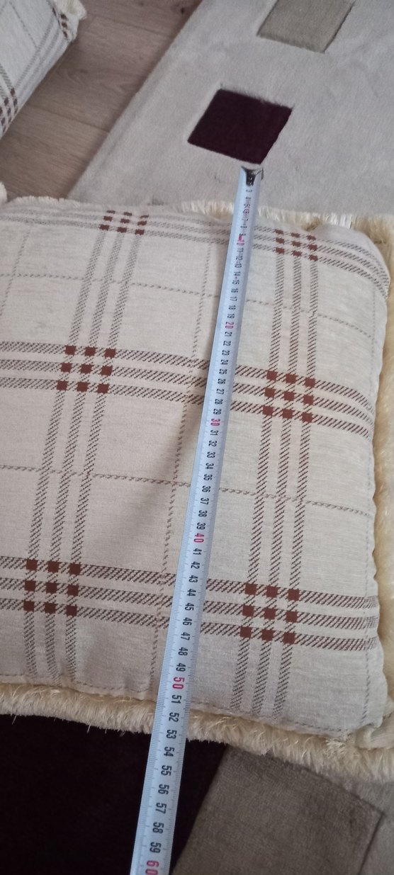 Bej Kareli Klasik Yastık - Görsel 4