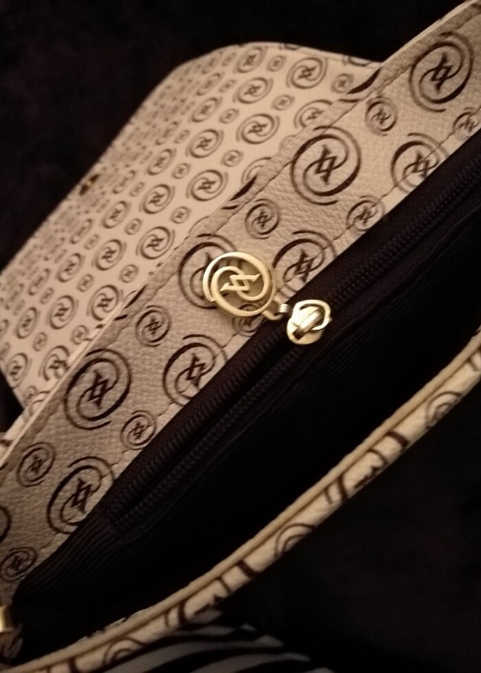 Yandan askılı Vakko postacı çantası  - Görsel 5