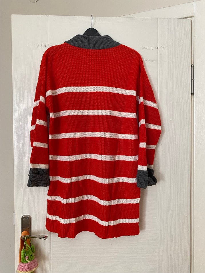 Gri Yaka ve Manşetli turuncu, beyaz Çizgili Triko Kazak - Görsel 2