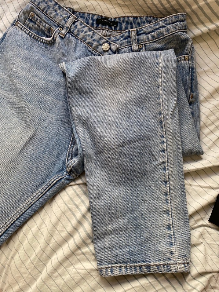 Kadın Açık Mavi Bol Kesim Kot Pantolon - Görsel 3