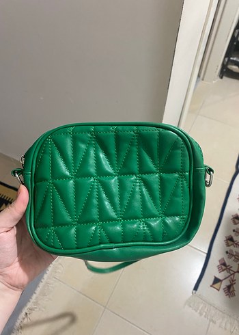 Zincir Detaylı Yeşil Deri Kadın Çanta - Görsel 2