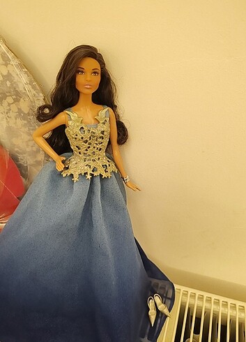 Beden Renk Barbie Holiday 2016