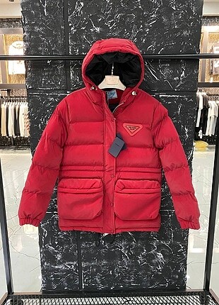 PRADA BAYAN MONT