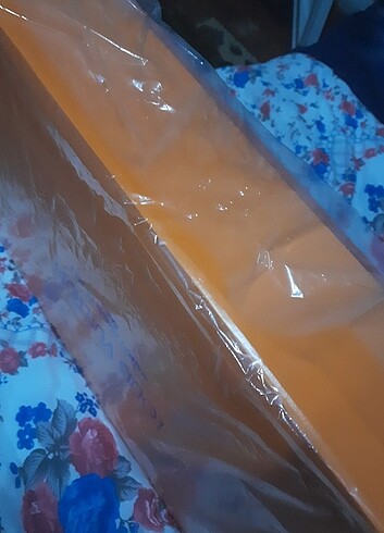 İçi peynir dolu kutu