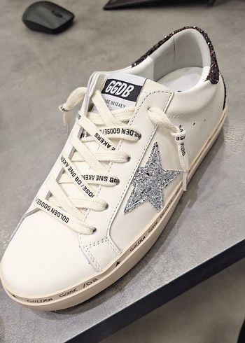 Beyaz Bağcıklı Stiletto Topuklu Sneakers