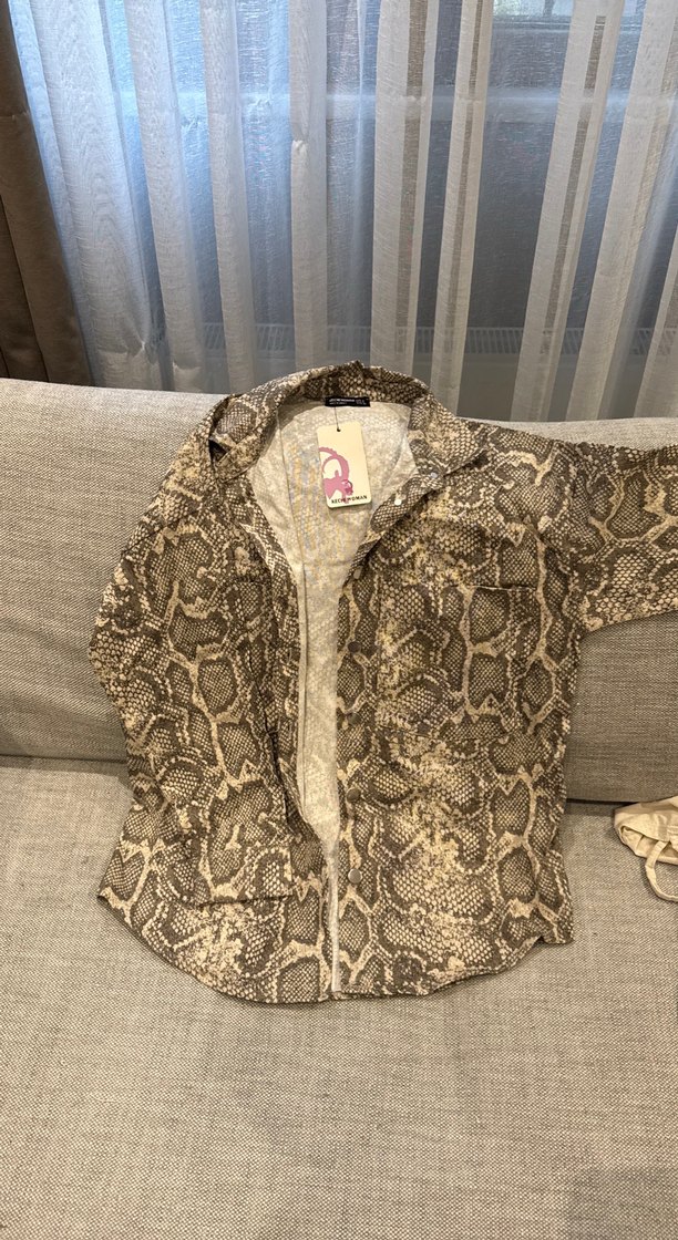 Düğmeli Yılan Desenli Kadın Ceket - Görsel 2