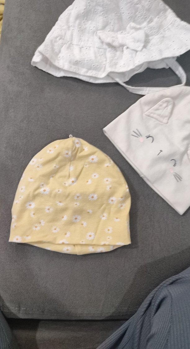 Beyaz Örgü Bebek Bere ve Eldiven Seti - Görsel 3