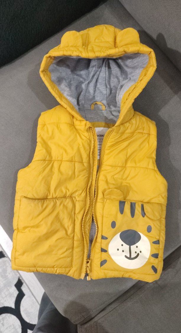 Sarı Kapüşonlu Erkek Çocuk Leopar Desenli Yelek - Görsel 3