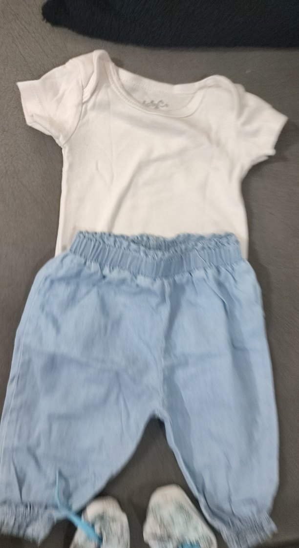 Bebek Erkek Denim Pantolonlu Beyaz Body Takımı - Görsel 4