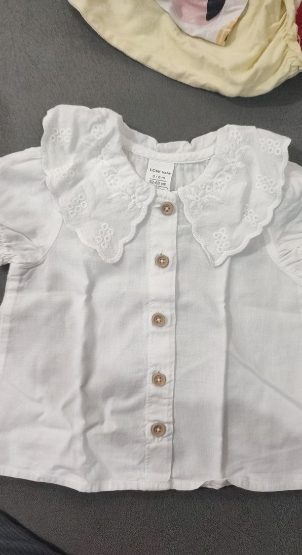 Kız Çocuk Beyaz Nakışlı Kısa Kollu Gömlek - Görsel 4