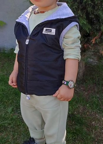 Gri Kapüşonlu Erkek Çocuk Yelek - Görsel 2