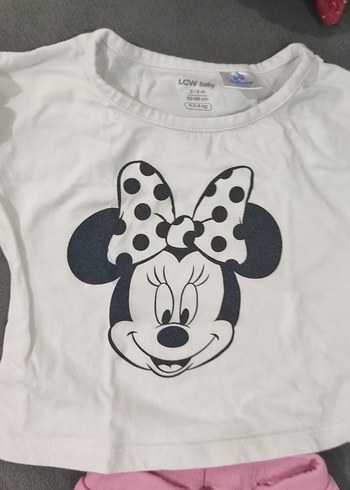 Kız Bebek Fırfırlı Beyaz Tişört ve Pembe Şort Takım - Görsel 2