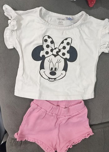 Kız Bebek Fırfırlı Beyaz Tişört ve Pembe Şort Takım - Görsel 3