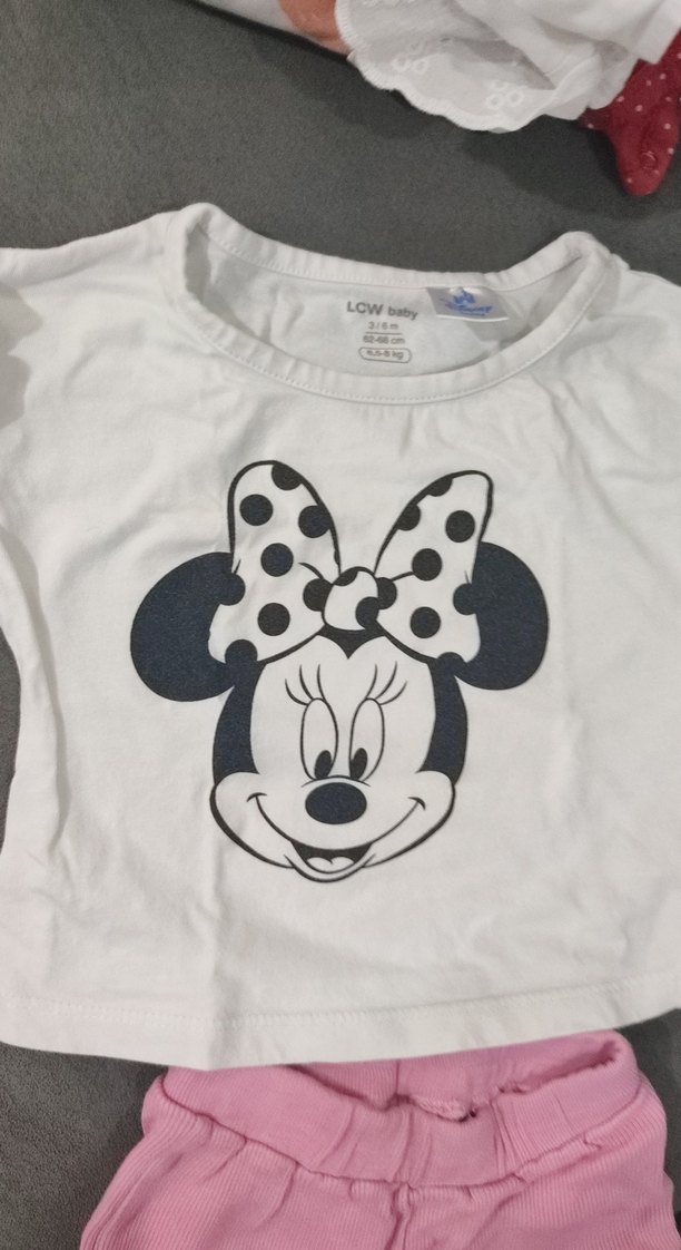 Kız Bebek Fırfırlı Beyaz Tişört ve Pembe Şort Takım - Görsel 2