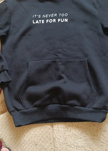 Siyah Kapüşonlu Uzun Kollu Sweatshirt - Görsel 5