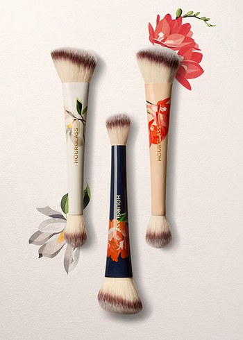 Beden Hourglass ambient lighting edit ii Fırça swan