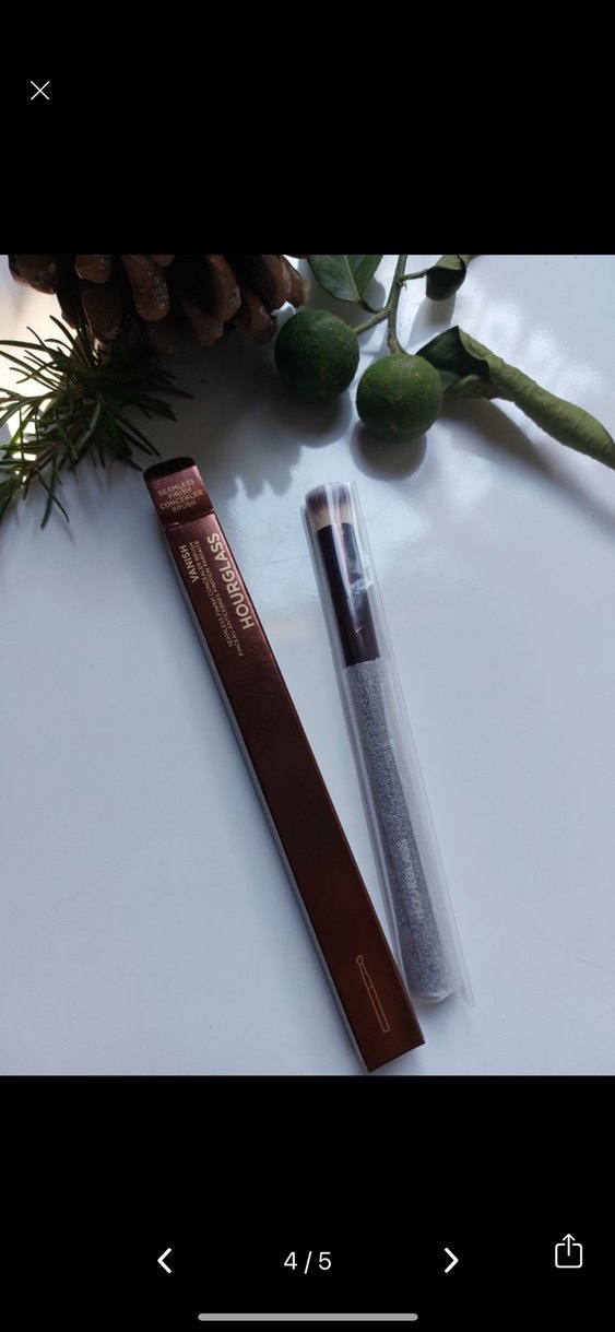Hourglass Vanish seamless concealer brush - Görsel 4
