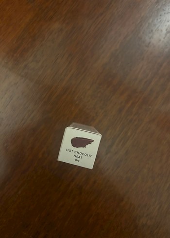 Fenty Beauty gloss bomb heat hot chocolit deluxe boy 2 ml - Görsel 2