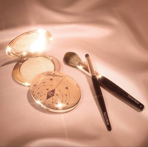 Charlotte Olympia Charlotte tilbury Hollywood glow glide architect highlighter cha