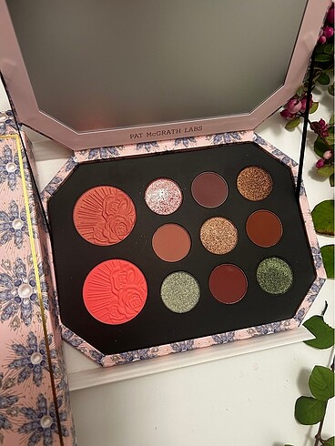 Pat McGrath Labs Pat mcgrath labs mothership bijoux brilliance palet