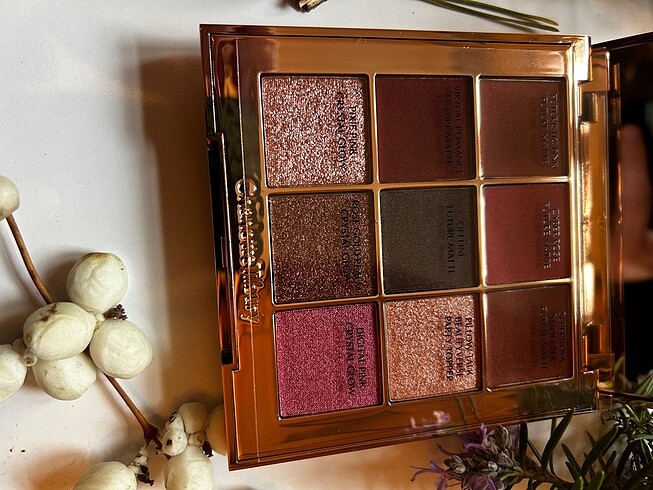 Beden Renk Charlotte tilbury beautyverse love palet
