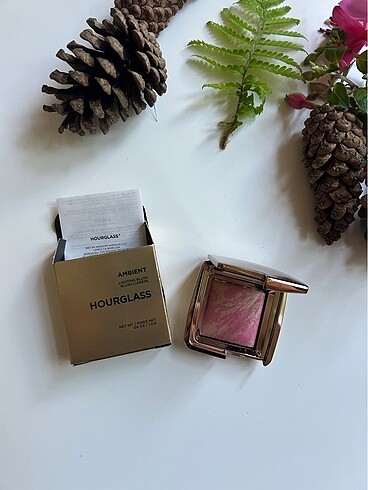  Beden Renk Hourglass Ambient lighting blush luminous flash allık mini boy