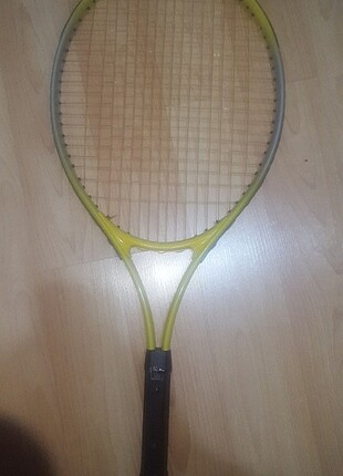 Tenis Raketi 