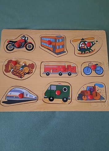AHŞAP ARAÇLAR BUL TAK PUZZLE (TUTMAÇLI)