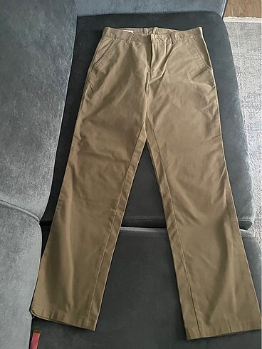 Okul pantolonu hiç kullanılmamış
