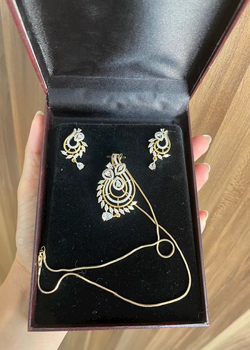 Zincir Detaylı Altın Renk Kadın Takı Seti