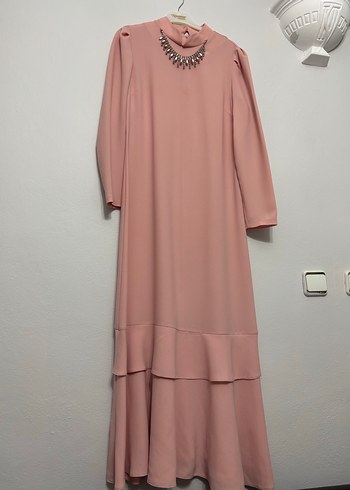 Balık model somon renk kendinden kolyeli elbise - Görsel 2