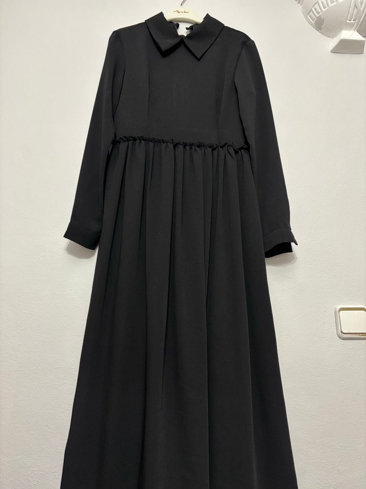 Siyah Uzun Kollu Pilili Uzun Elbise - Görsel 3
