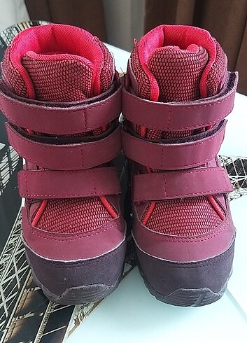 25 Beden bordo Renk Adidas cocuk bot