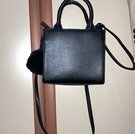 BERSHKA ÇANTA
