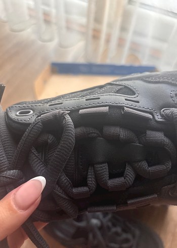 37,5 Beden Adidas Kadın Sneakers