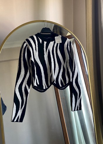 diğer Beden siyah Renk Zebra Desenli Siyah Kadın Kısa Triko Kazak
