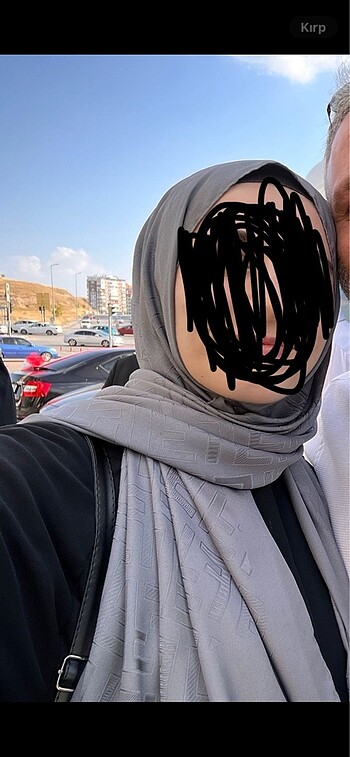 Beden Fendi şal