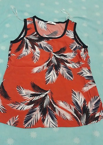 Turuncu Yaprak Desenli Kolsuz Mini Bluz - Görsel 3