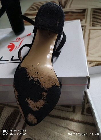37 Beden Stiletto 