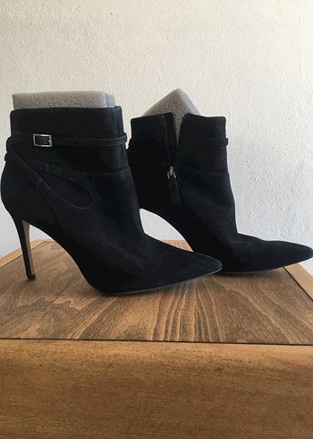 nine-west 38
