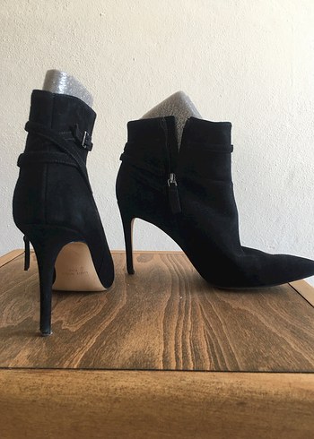 Siyah Süet Stiletto Topuklu Kadın Bot - Görsel 2