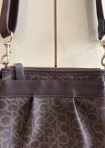 CALVIN KLEIN Kahverengi Deri Kadın Çapraz Çanta - Görsel 3