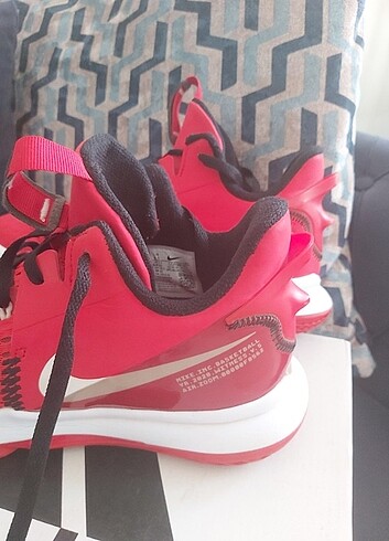 Nike Lebron kırmızı witness V basketbol ayakkabısı  - Görsel 15