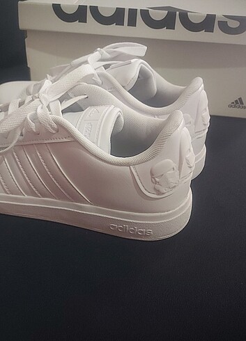 36 Beden beyaz Renk #Adidas#Star wars#Grand court ayakkabi